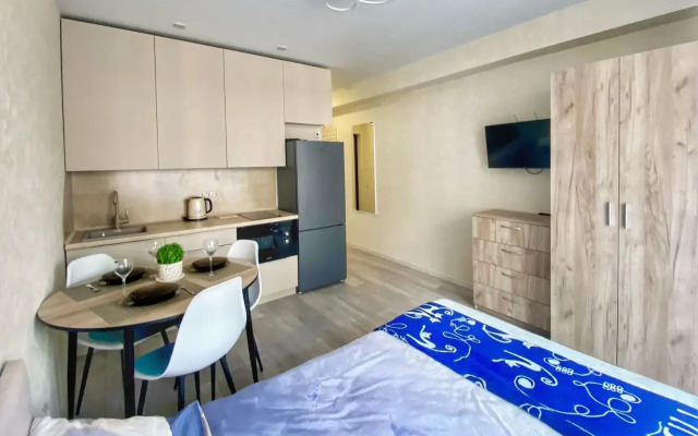 Na Pervoy Linii Morya Flat