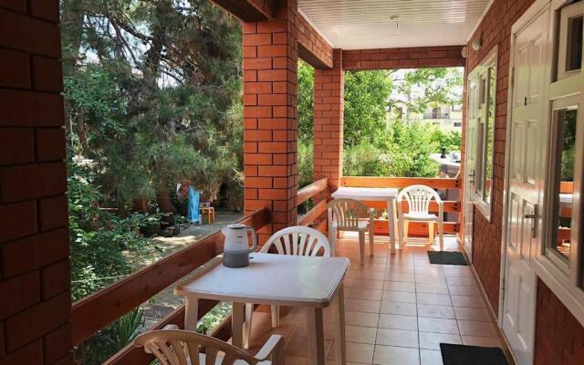 Sosnoviy Dvor Guest House