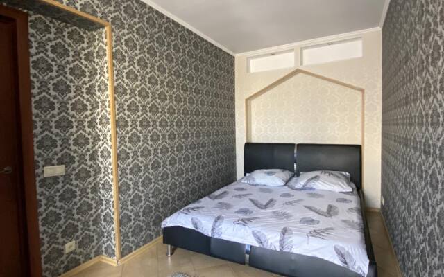 Trekhgorny 24  Apartments