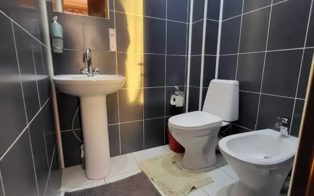 DeLyuks Mini-Hotel