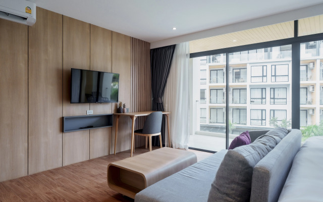 Pool View 1310 Wyndham Condo Apartments