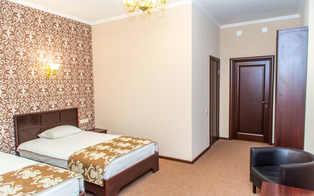 Karoza Hotel