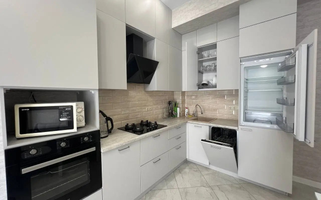 Квартира трехкомнатная Крымская 22