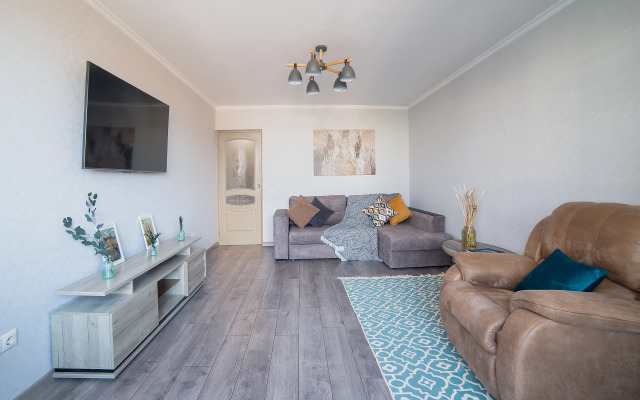 Апартаменты MyhomeYourhome на Островкого 67