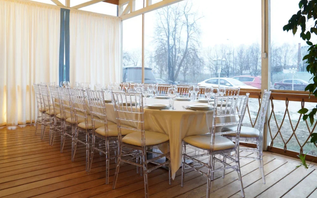 Gorki-10 Hotel