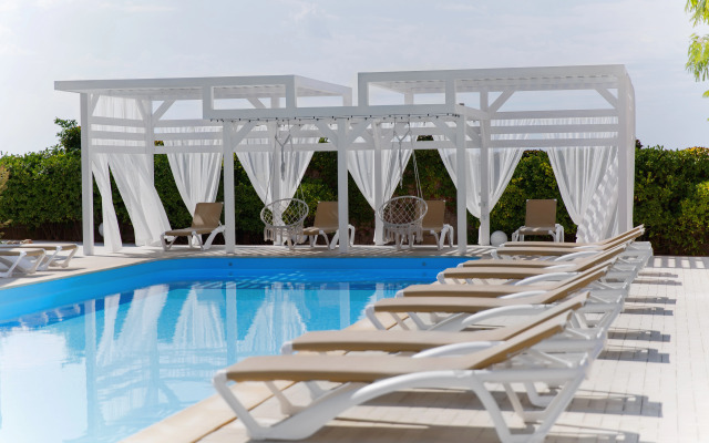 Morskaya Feeriya Guest House