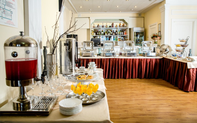 Yarotel Tsentr Hotel