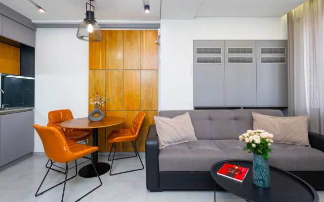 2-K, Ulitsa Yeznika Kokhbatsi, Ko333 Flat