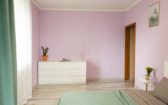 Квартира Двухкомнатная рядом с ТЦ Кристалл