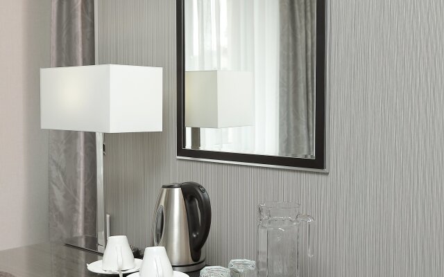 Snowy Owl Hotel
