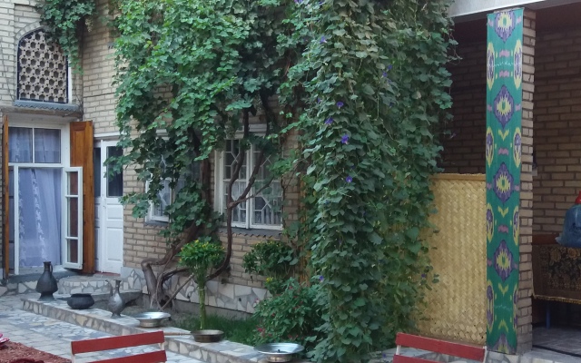 Umarxon Hostel