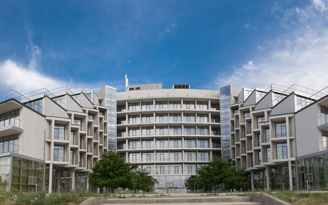 V Biznes-Centre Zolotoj Zaton Apartments