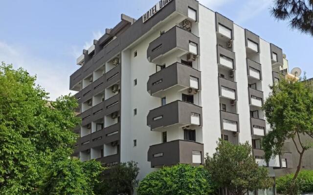 Dias Hotel