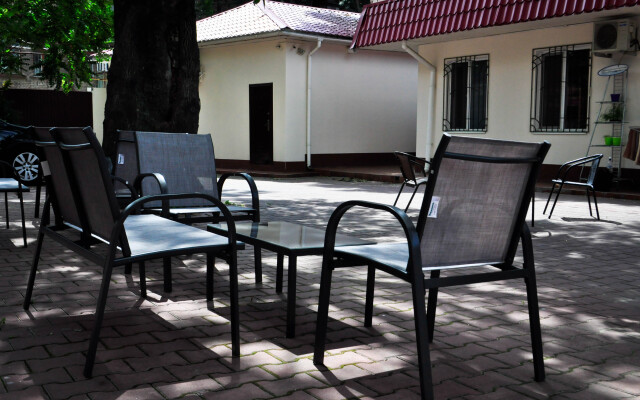 Old Courtyard Hostel