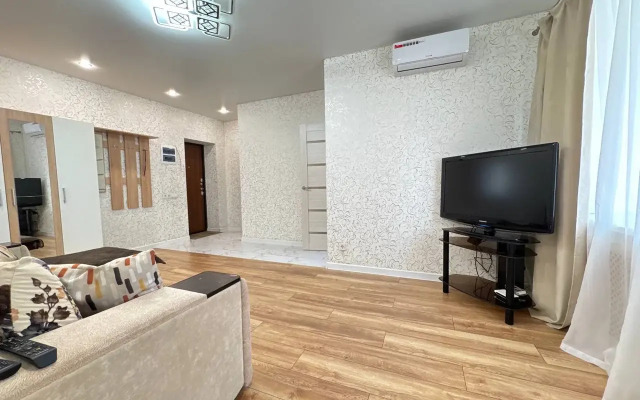 Апартаменты 2-х комнатные в центре возле Кремля