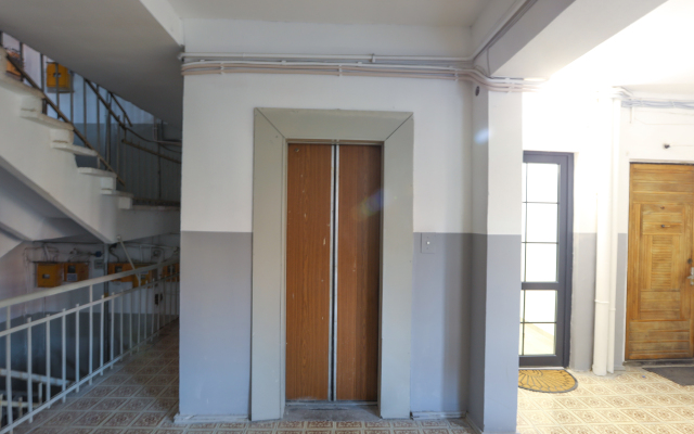 2Bd1Bath Pushkin ave 58 2ndfloor next to church.