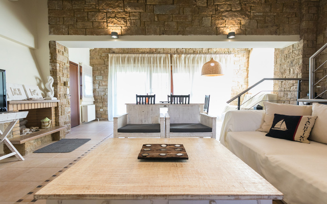 Inuit II Luxury Pool Villa Sani