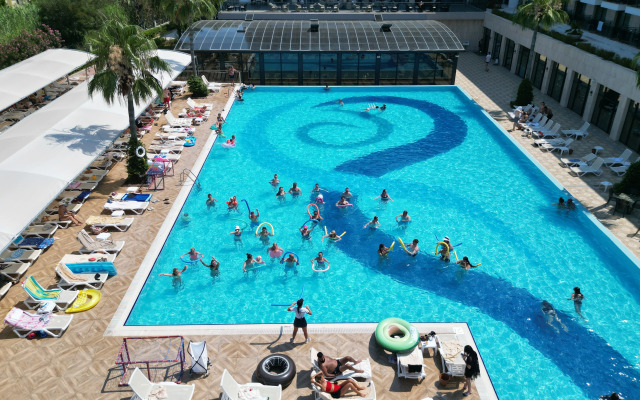 Aydinbey Queen's Palace & Spa - Ultra All Inclusive Resort