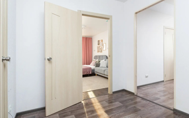 Sleepnsk Prostornaya Treshka Na 24 Etazhe Okolo Akvaparka Flat