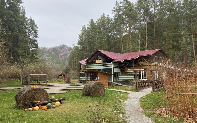Derevnya Berendeevka Hotel