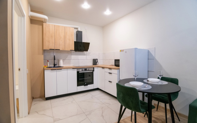 V Tikhom Rayone Na Dvoikh Apartments