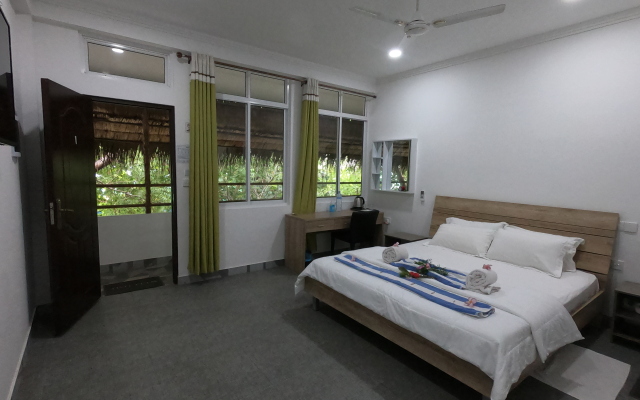 Dhangethi Inn Hotel
