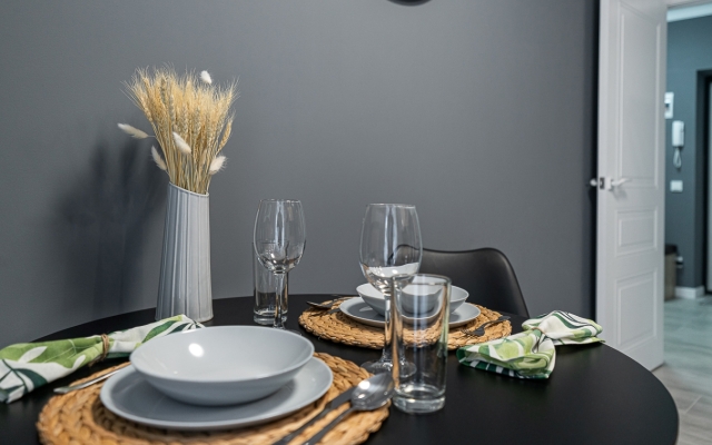 Апартаменты Чёрное дерево 2.0