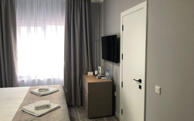 Port Hotel