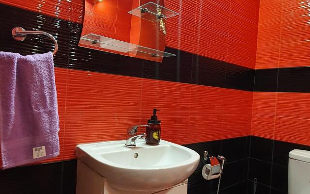 Квартира двухкомнатная 76м2 на Куйбышева 40