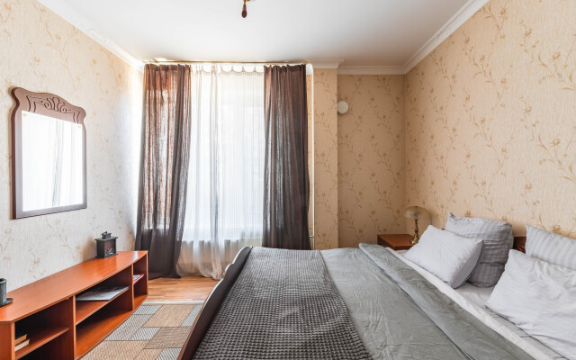 Апартаменты у Крейсера Авроры и Финляндского Вокзала