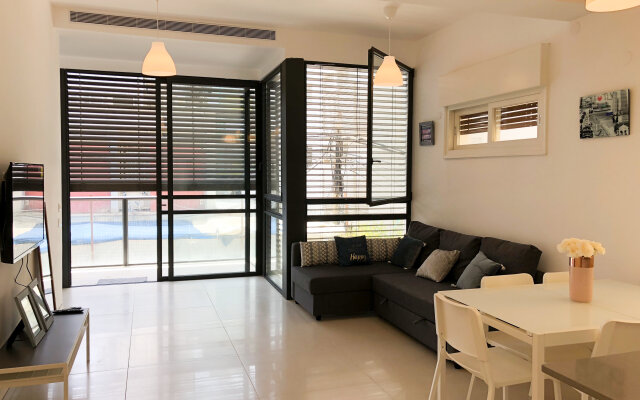 Trendy With Balcony On Sheinkin By Feelhome Apartments