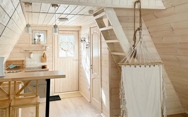 Deep Lake Guest House