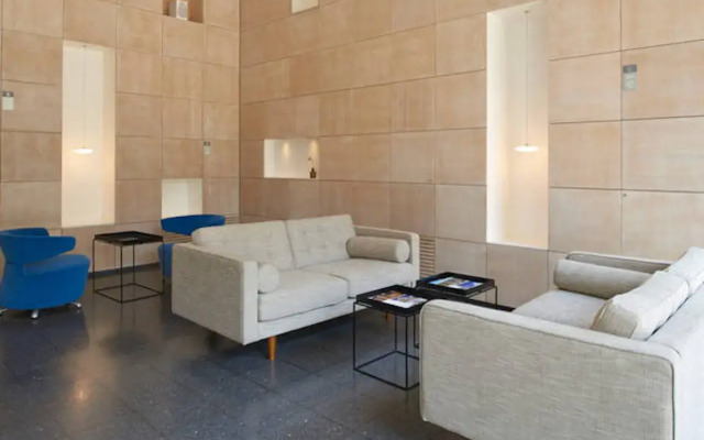 Chic In City Center By Feelhome Apartments