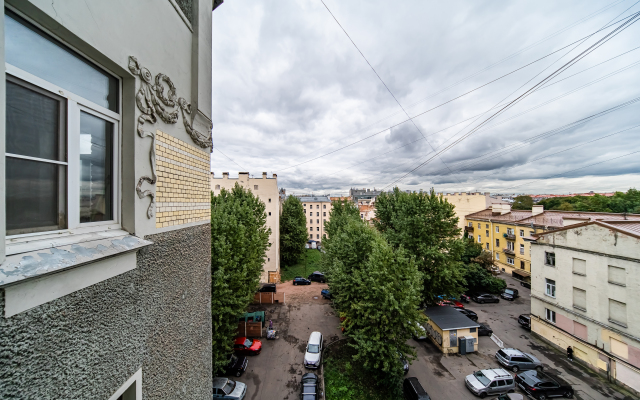 U Vitebskogo Vokzala I Metro Pushkinskaya Flat