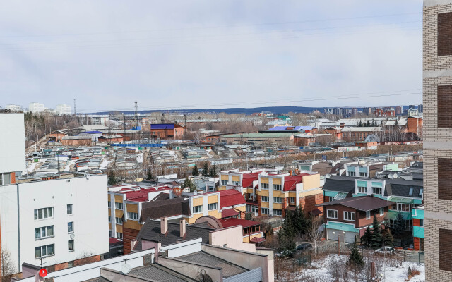 Solntse Ryadom S Politekhom Na 2 Gostya Apartments