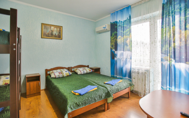 Aprelsky Guest House