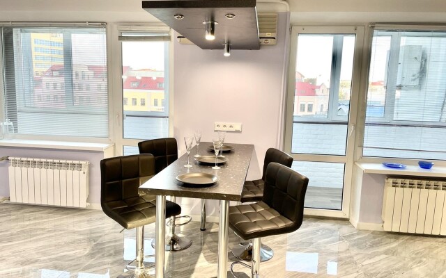 Shvedskie Trekhkomnatnye Na Nemige Apartments
