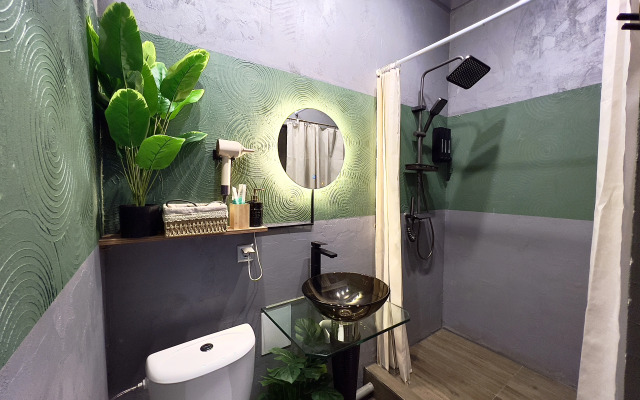 Апартаменты с видом на Невский