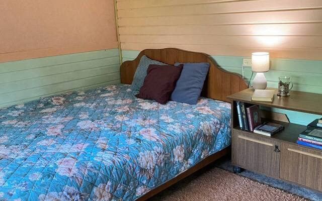 Частный дом Дом у реки в английском стиле