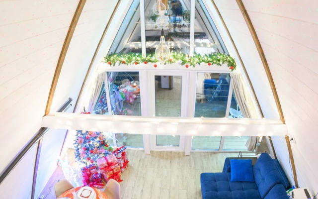 Частный дом дом у озера с чаном и баней