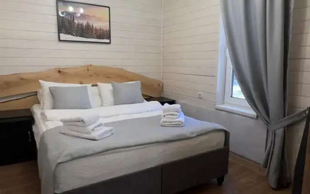 Shale Solu Chalet