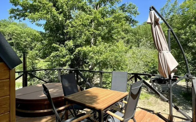 Частный дом Пещера