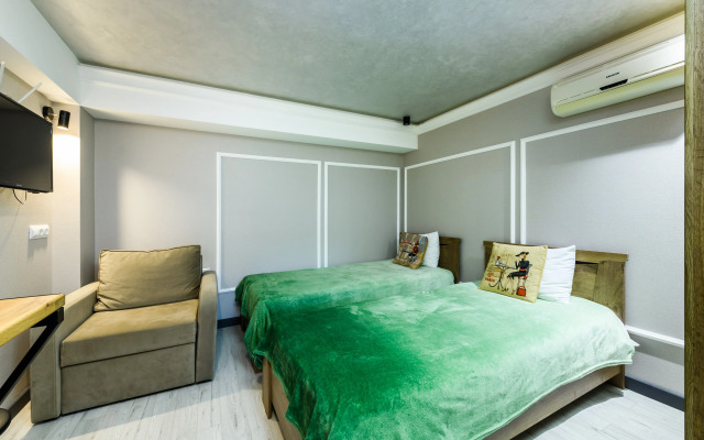 Апартаменты на Защитников Кавказа 114