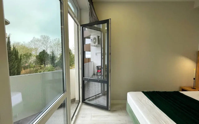 S Balkonom 3 Minuty Do Morya Apartments