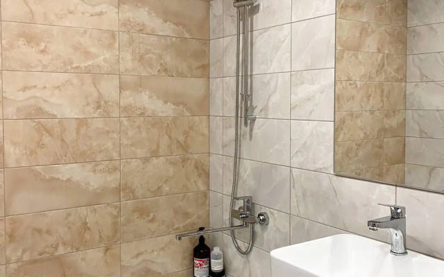 Апартаменты с двумя кроватями, балконом и ванной, 17 этаж