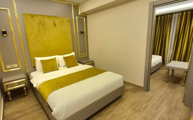 Отель Taksim La Marino