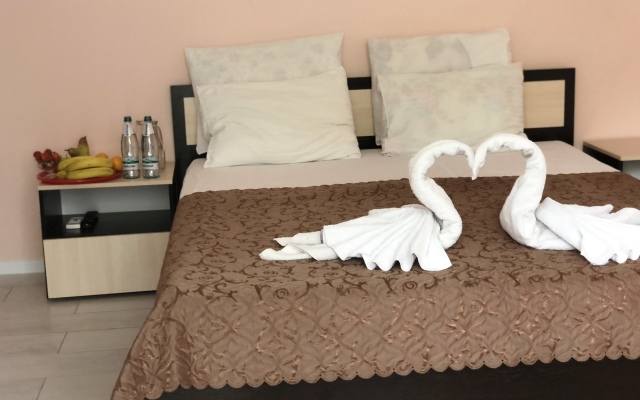 Uyutnyij Prichal Hotel