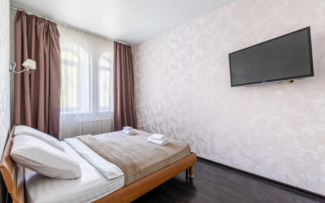Flat Dvukhkomnatnaya Klassicheskaya Na Bolshoy Krasnoy 63