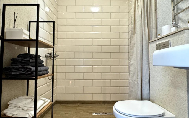 Studii Kontinent Guest House