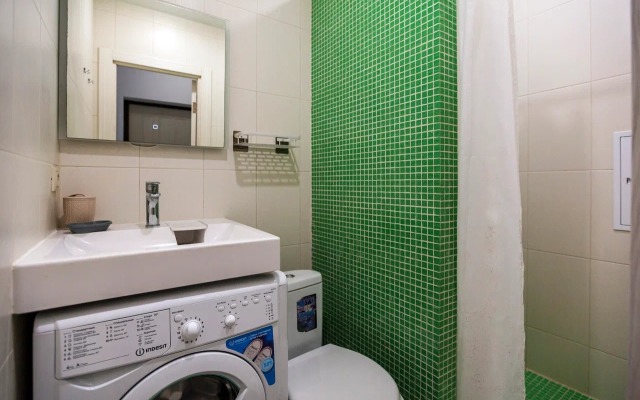 U Morya S Basseinom v ZhK Solnechnyij apt18 Apartment